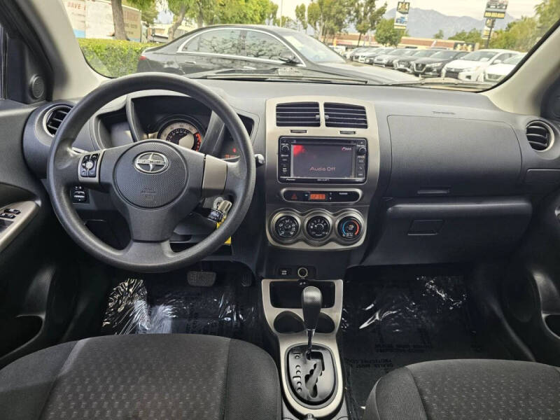 2014 Scion xD