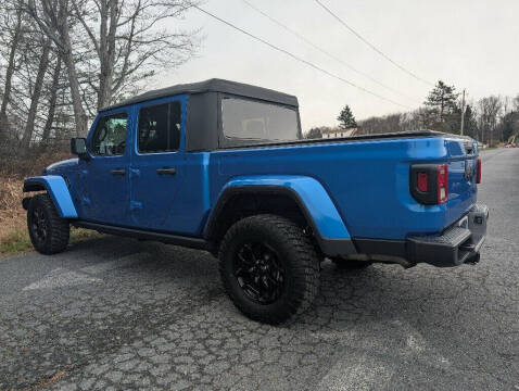 2022 Jeep Gladiator Willys Sport