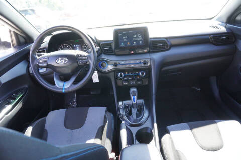2019 Hyundai Veloster