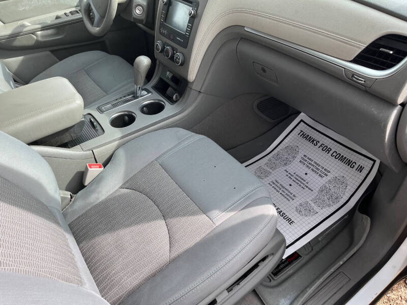 2017 Chevrolet Traverse LS