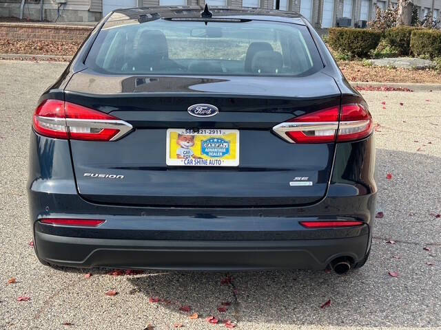 2020 Ford Fusion SE
