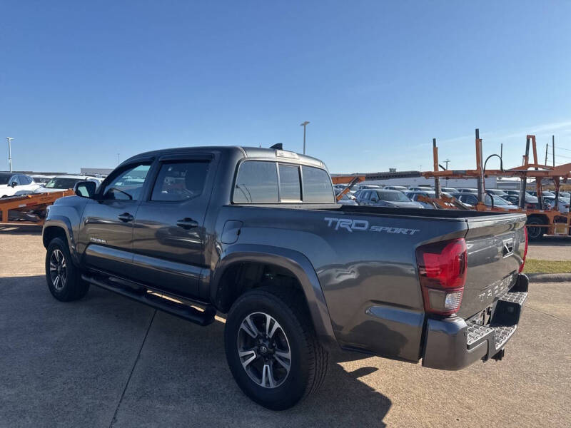2018 Toyota Tacoma TRD Sport