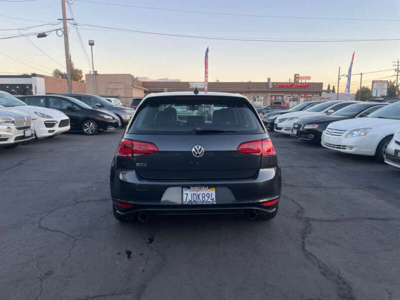 2015 Volkswagen Golf GTI S