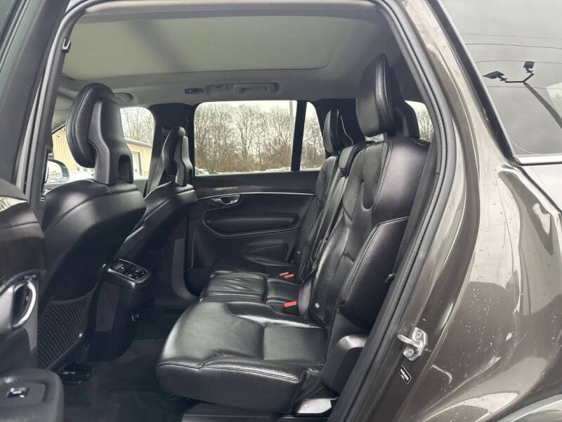 2018 Volvo XC90 T6 Momentum