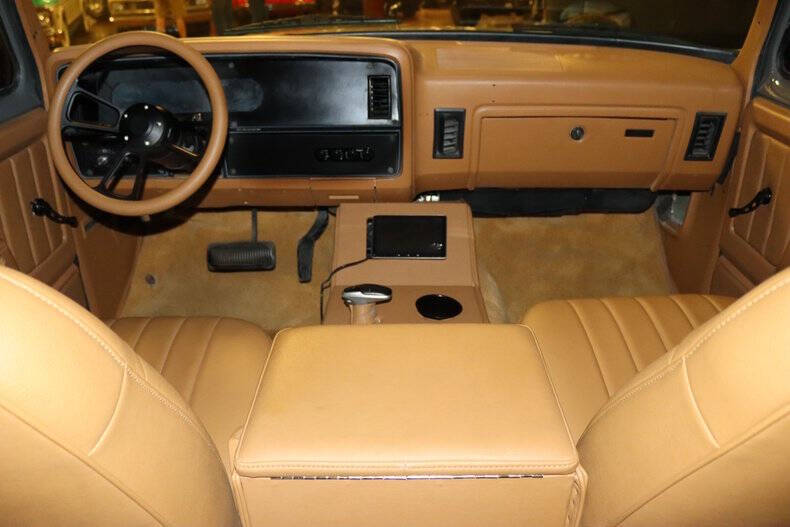 1988 Dodge Ramcharger 100