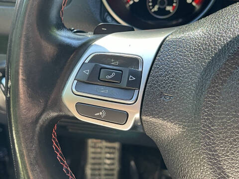 2013 Volkswagen GTI Wolfsburg Edition PZEV