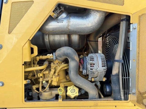 2020 DEERE 450 LGP