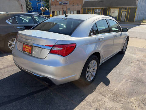 2011 Chrysler 200 Touring