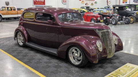1937 Ford Deluxe