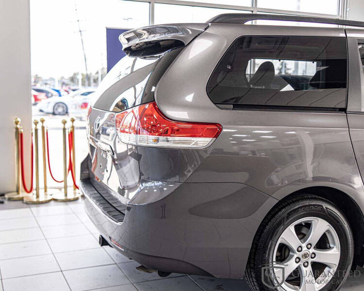 2012 Toyota Sienna