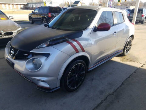 2014 Nissan JUKE for sale at SpringField Select Autos in Springfield IL