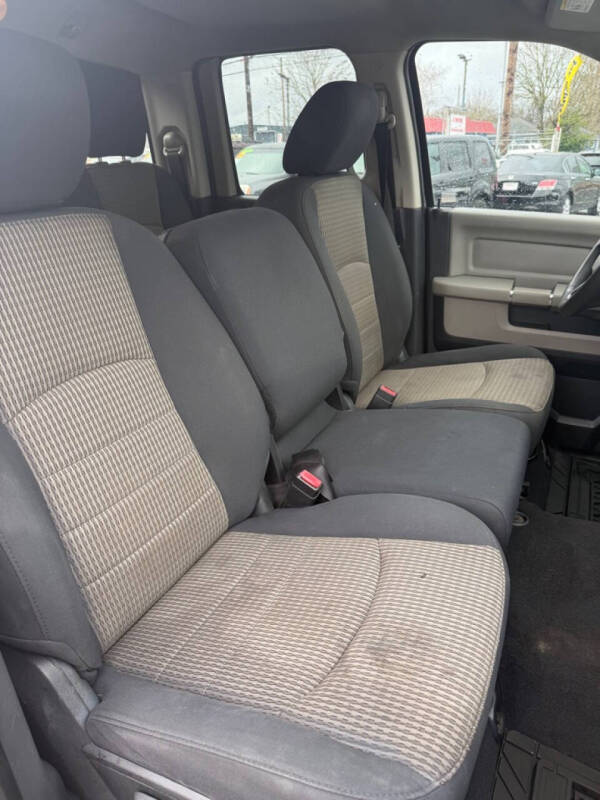 2012 RAM 1500 SLT