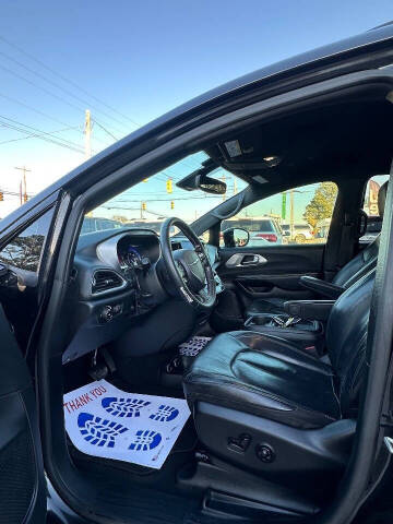 2020 Chrysler Pacifica Touring L