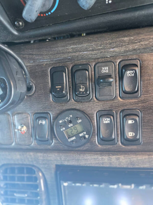 2007 Freightliner M2 106