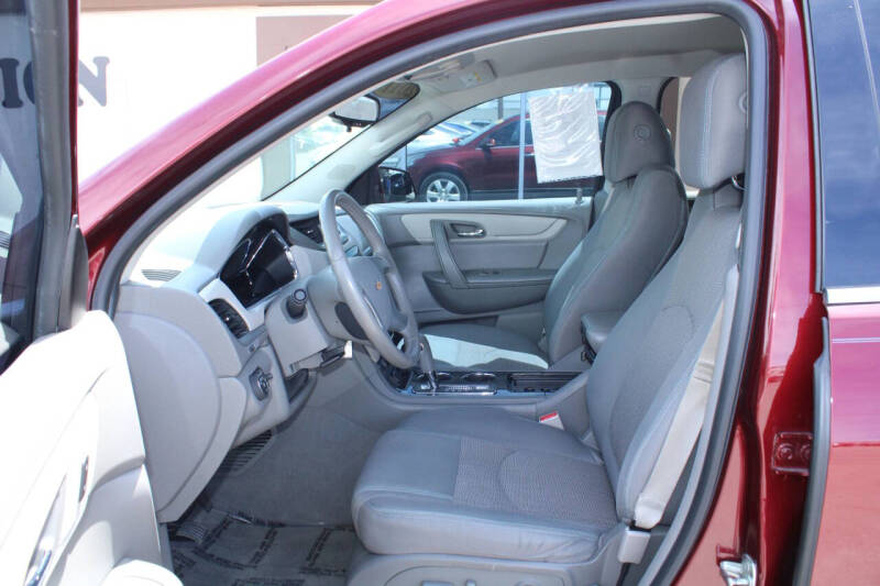 2017 Chevrolet Traverse LT