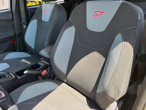 2017 Ford Focus ST