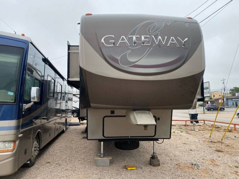 2016 Gateway 3900SE for sale at ROGERS RV in Burnet TX