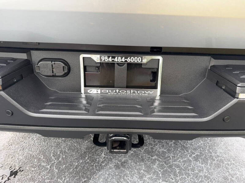 2022 Toyota Tundra SR5