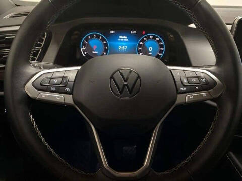 2025 Volkswagen Atlas Cross Sport SE 4Motion