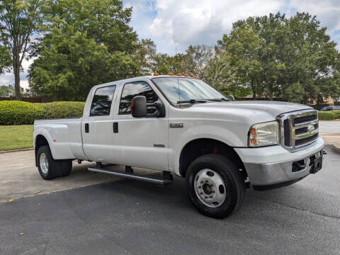 2005 Ford F-350 Super Duty for sale at United Luxury Motors in Stone Mountain GA