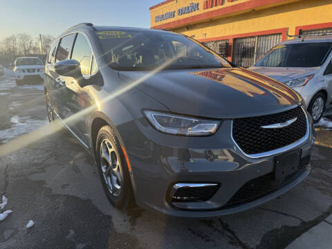 2022 Chrysler Pacifica for sale at Popas Auto Sales in Detroit MI