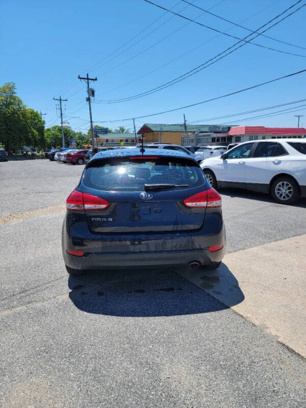 2017 Kia Forte5 LX