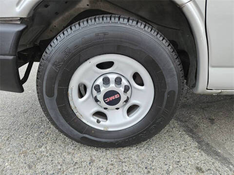 2011 GMC Savana LS 3500