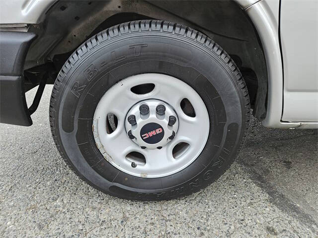 2011 GMC Savana LS 3500