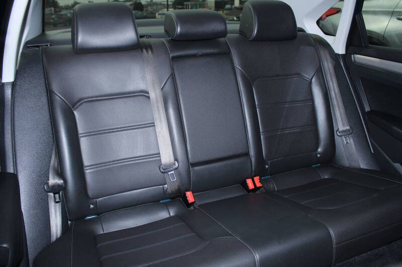 2021 Volkswagen Passat SE