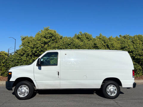 2014 Ford E-Series E-150