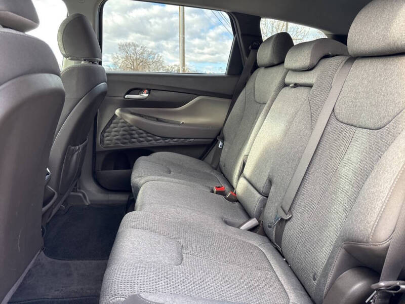 2020 Hyundai Santa Fe SE