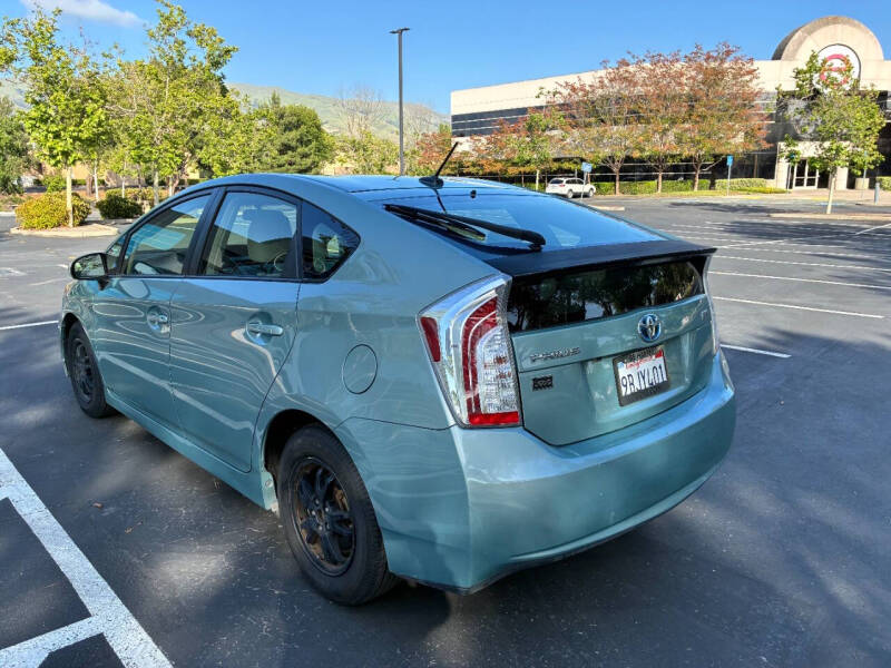 2013 Toyota Prius Three