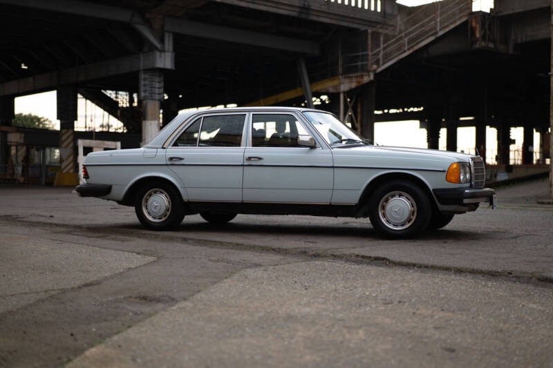1978 Mercedes-Benz 240-Class