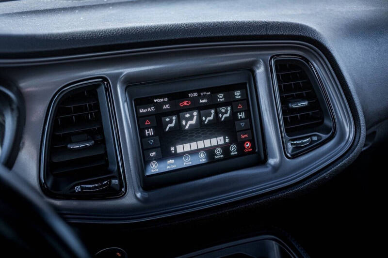 2023 Dodge Challenger SXT