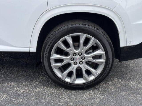 2024 GMC Acadia Denali