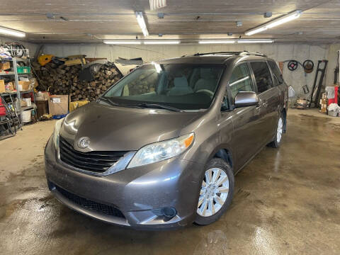 2013 Toyota Sienna for sale at K2 Autos in Holland MI