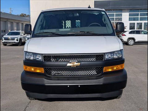 2025 Chevrolet Express 2500