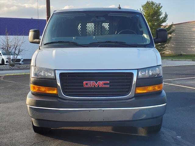 2022 GMC Savana 2500