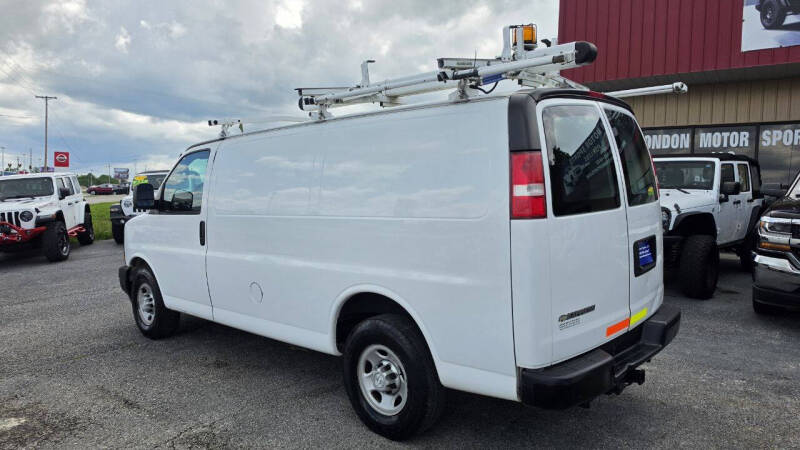 2017 Chevrolet Express 2500