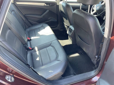 2013 Volkswagen Passat SE PZEV