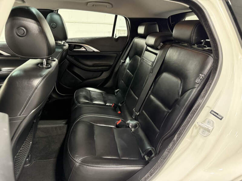 2018 Infiniti QX30 Premium