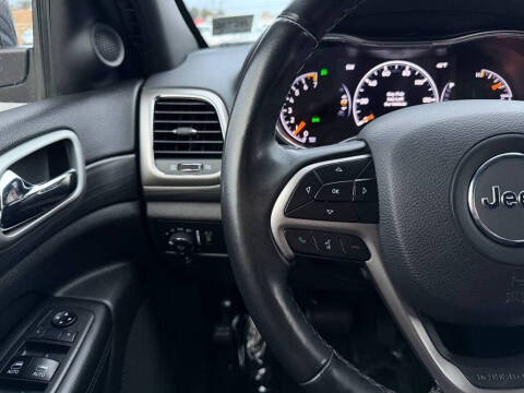 2019 Jeep Grand Cherokee Laredo