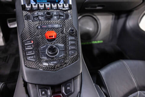 2019 Lamborghini Aventador LP 740-4 S