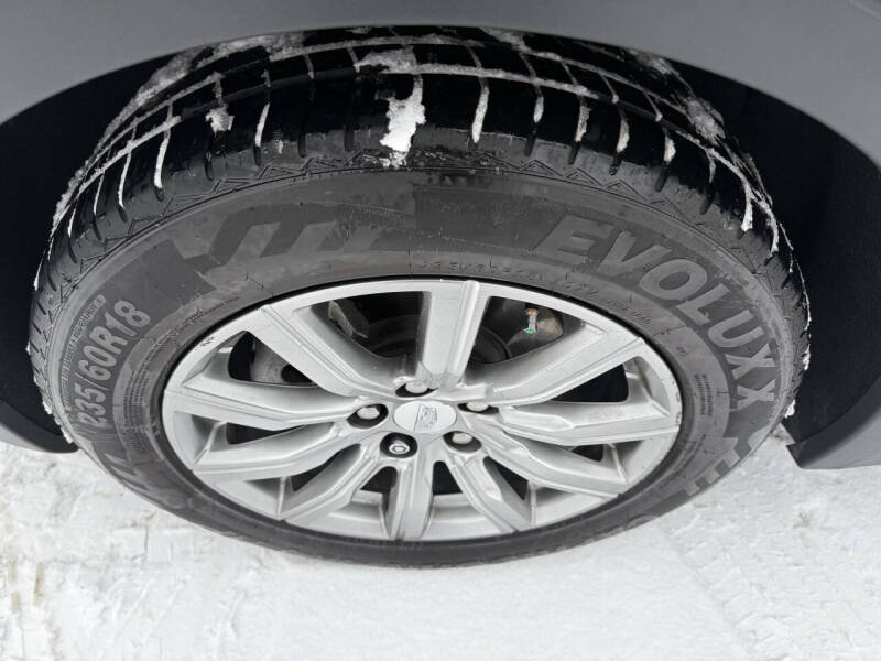 2020 Cadillac XT4 Premium Luxury