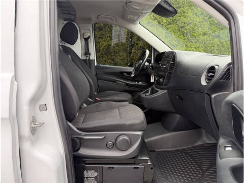 2017 Mercedes-Benz Metris