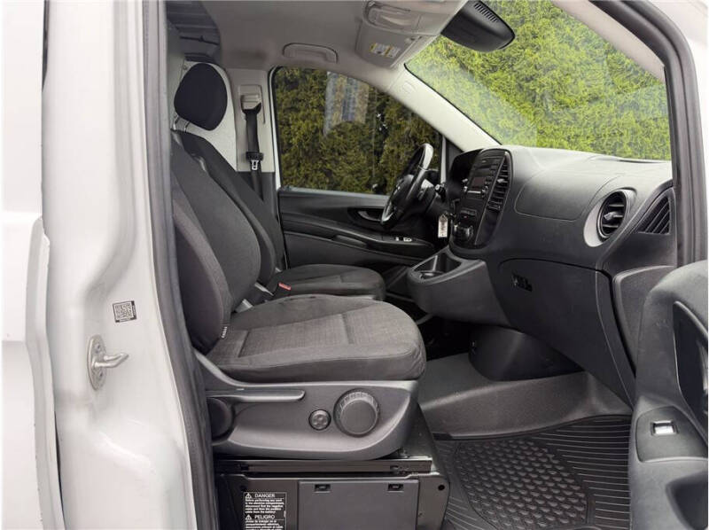 2017 Mercedes-Benz Metris