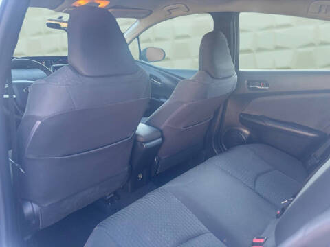 2016 Toyota Prius Two