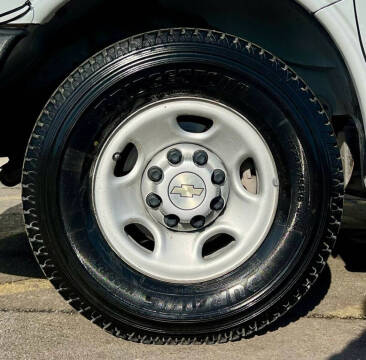 2023 Chevrolet Express LS 3500
