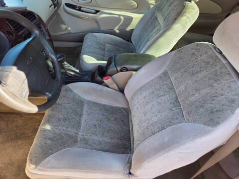 2004 Chevrolet Monte Carlo LS