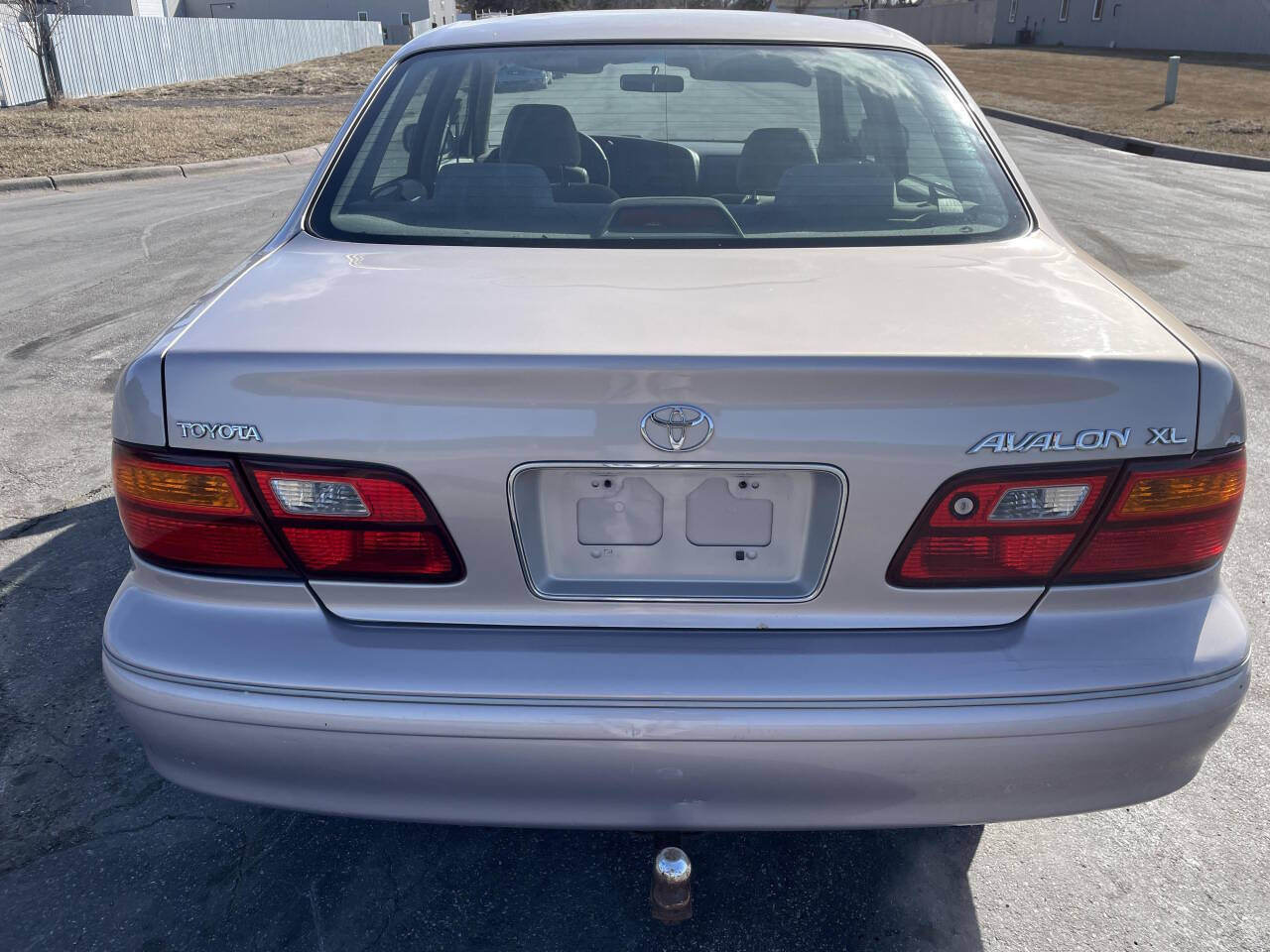 1998 Toyota Avalon for sale at Twin Cities Auctions in Elk River, MN